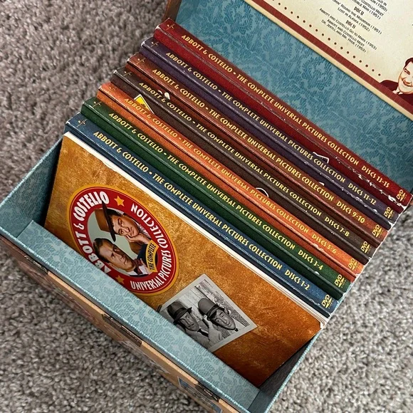 Abbott & Costello Complete Universal Pictures Collection Box - Picture 3 of 11